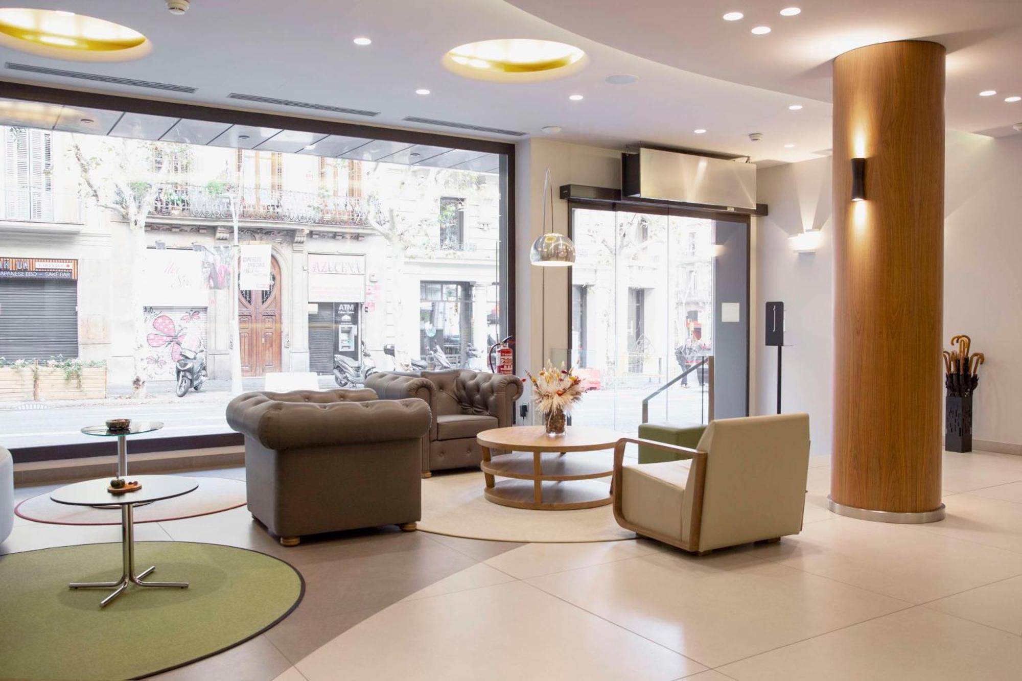 Western Premier Dante Hotel 4*